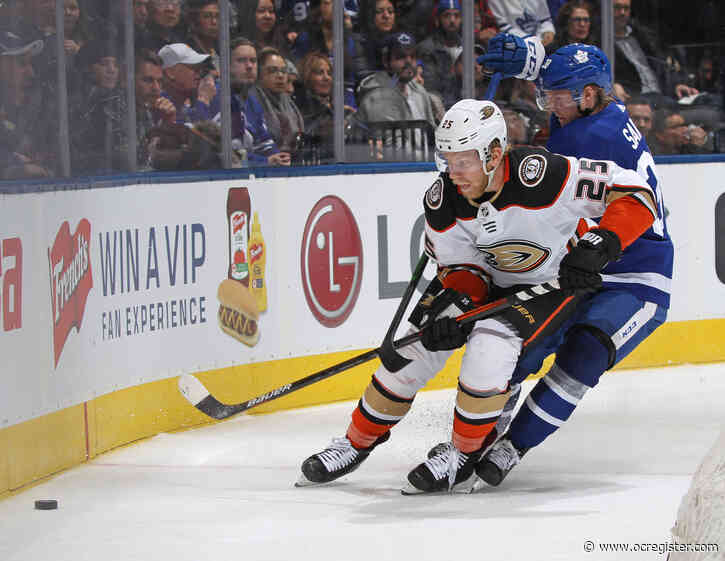 Ducks trade Ondrej Kase to Boston