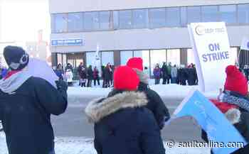 Sault Ste. Marie Teachers Join In Province-Wide Solidarity Protest