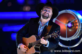 Garth Brooks on Last-Minute Adds to 'Fun' Album & Having 'Some Ground to Cover' on Massive New Tour Stage