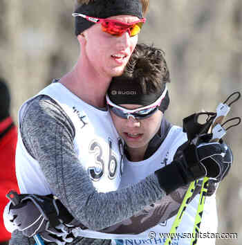 Skiing students: GALLERY