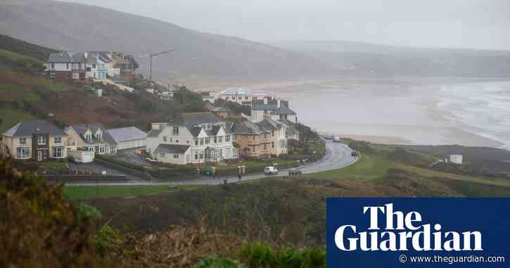 Summer rentals to pay off the mortgage: the village changed by Airbnb