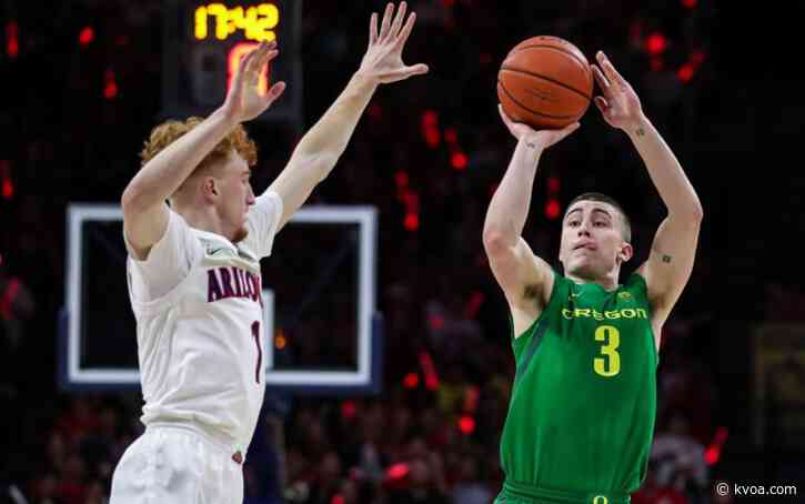 No. 14 Oregon rallies to beat No. 24 Wildcats 73-72 in OT