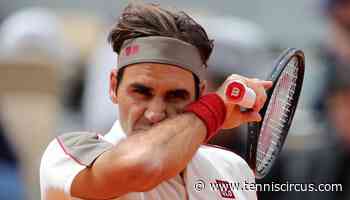 Federer operato al ginocchio: rientro previsto per la stagione su erba - Tennis Circus