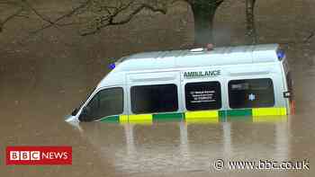 Flooding: Highest river levels recorded in Wales - BBC News