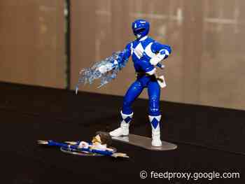 Blue Power Ranger Billy Cranston, Ranger Slayer join Lightning Collection     - CNET