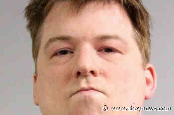 High-risk sex offender cuts off ankle bracelet, on the loose in Vancouver: police