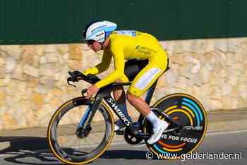 Evenepoel in stijl naar eindzege Ronde van de Algarve