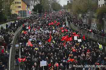 10,000 mourn victims of racist shooting rampage in Germany