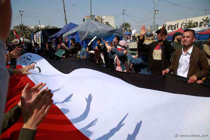 Iraqi officials: 1 protester shot dead in fresh violence