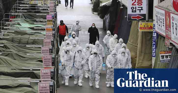 World is approaching coronavirus tipping point, experts say