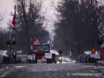 Protesters in Tyendinaga, Ont. given until Sunday night to clear blockades crippling CN rail network