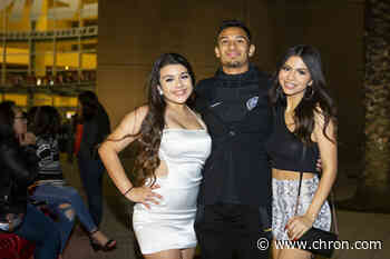 Aventura makes Houston swoon, again, at second Toyota Center show - Chron