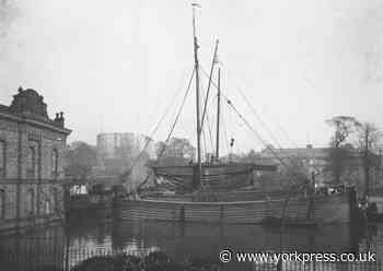 Sailing barges marooned by floods and other great photos from York's riverboat era