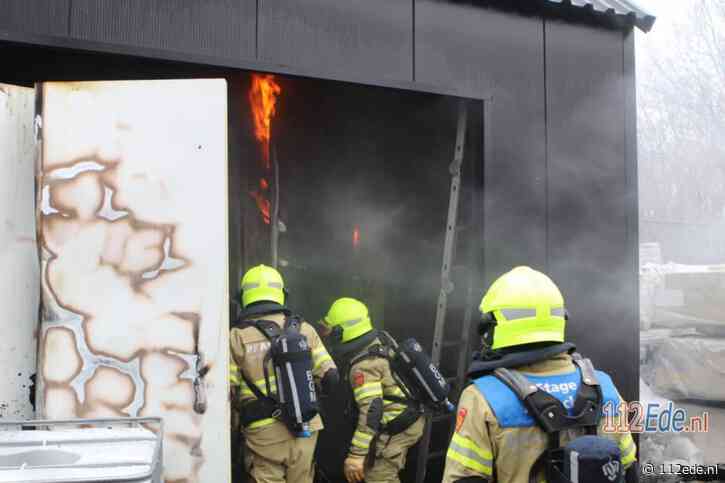 Brand in testoven voor wandpanelen bij bedrijf in Ede