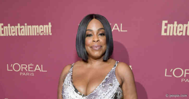Niecy Nash Strips Down to a Crystal Thong — and Nothing Else! — for a Sexy 50th Birthday Shoot