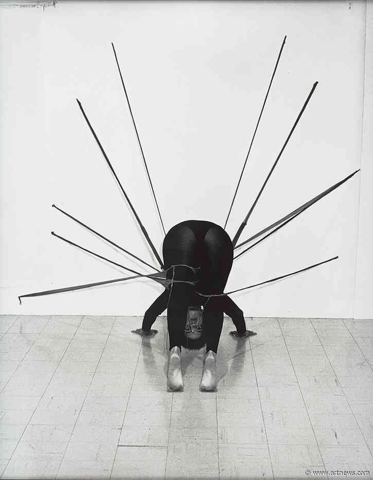 Senga Nengudi’s Works Stretch, Contract, and Breathe New Purpose into Found Materials