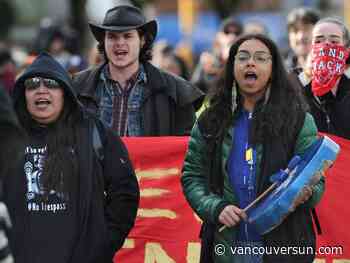 Wet’suwet’en protest: Demonstrators block Port of Vancouver, West Coast Express