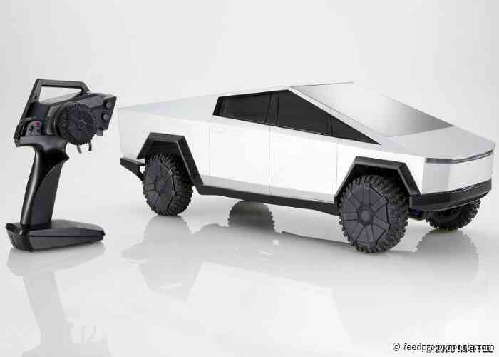 Hot Wheels remote control Tesla Cybertruck