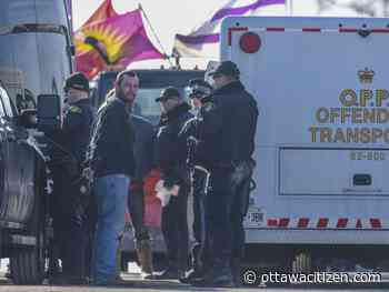 Provincial police arrest Mohawk protesters at CN blockade