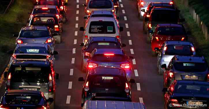 Uber and Lyft generate 70 percent more pollution than trips they displace: study