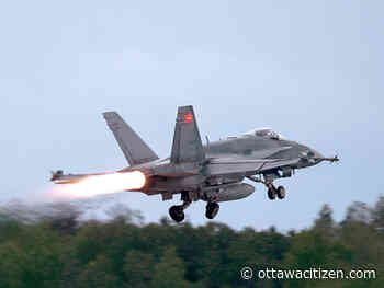 Canada extends deadline for fighter jet proposals