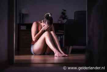 Moeder tegen verdachte verkrachtingszaak Neede: ‘Mijn dochter op haar 14e verjaardag verkrachten, hoe durf je?’