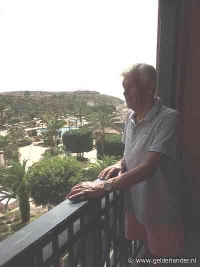 Ad (79) kan geen kant op in door coronavirus getroffen hotel op Tenerife: ‘Thuisfront is in paniek’