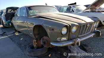 Junkyard Gem: 1973 Jaguar XJ6