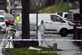 Croydon: Baby dies in hospital after cardiac arrest