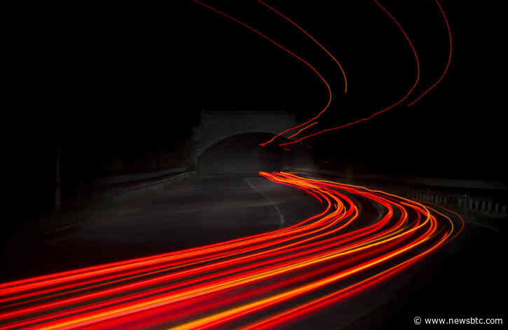 Top Bitcoin Trader Offers Grave Warning to Investors Amidst Sharp Selloff