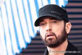 Eminem daagt fans uit om zijn lied Godzilla razendsnel te rappen