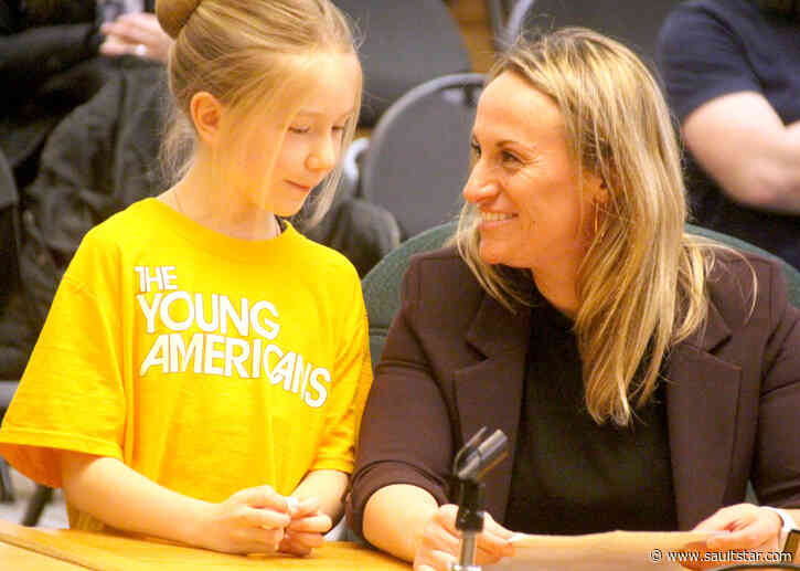 Workshop puts students in spotlight