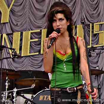 Amy Winehouse will be honoured on the Music Walk of Fame