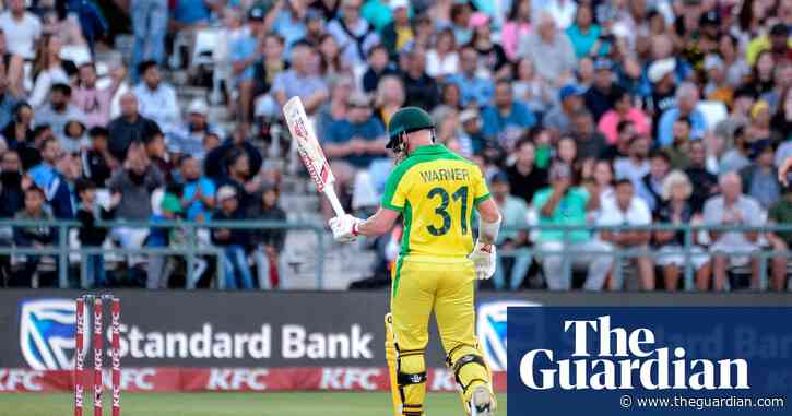 David Warner makes triumphant return to Newlands in big Australia win