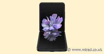 Samsung nailed folding screens. Don’t expect Apple to follow