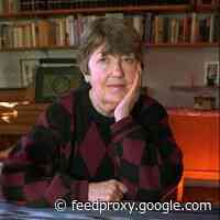 Lisel Mueller, Who Turned The Pain Of Fleeing The Nazis Into Award-Winning Verse, Dead At 96