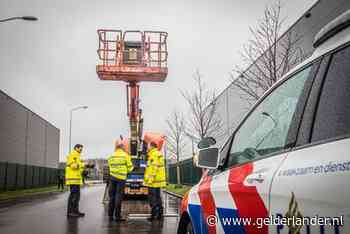 Overleden Wijchenaar die uit hoogwerker viel werkte voor handelaar in machines