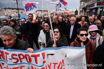 Derde dag protesten Griekse eilanden: ‘Wij dragen de last van de vluchtelingencrisis’