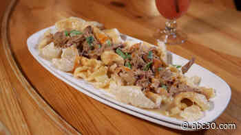 You have to try this Chicago pulled pork poutine