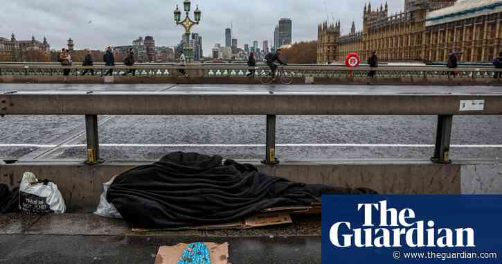 Government pledges £236m to tackle rough sleeping