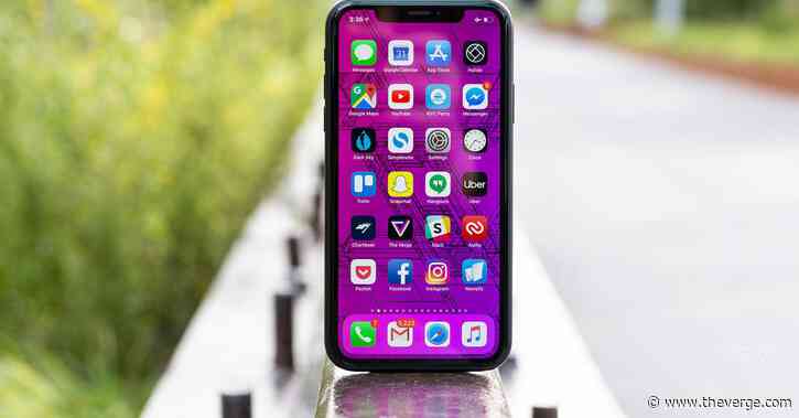 Apple and Samsung dominate top selling phone lists for 2019