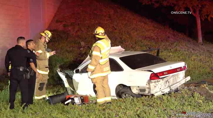 Driver dead, passengers flee after car veers off 5 Freeway in Anaheim