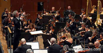 Review: At the Philharmonic, a Strauss Humblebrag