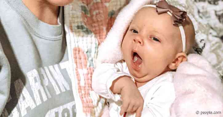 Jana Duggar Babysits Her Newborn Niece on John David and Abbie Duggar's Special Evening Out'