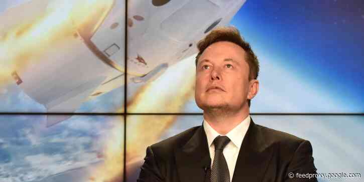 Elon Musk says the US's F-35 stealth jet 'would have no chance' against a 'drone fighter plane'