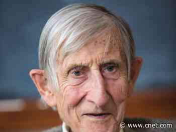 Freeman Dyson, famed physicist and creative force, dies at 96     - CNET