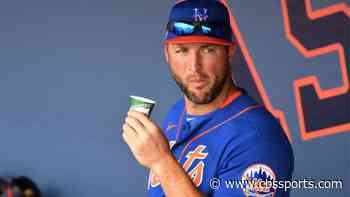 Tim Tebow stumbles, falls while trying to catch the final out of Mets spring training game