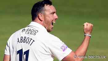 Kolpak: Hampshire bowler Kyle Abbott expects ECB to resolve eligibility issue