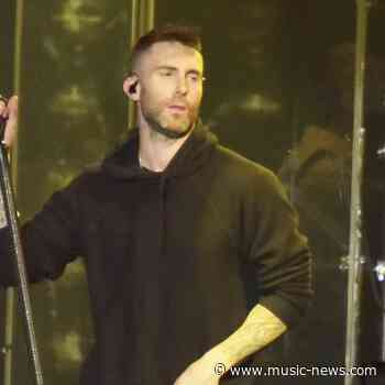 Adam Levine apologises for 'unprofessional' Chilean festival set