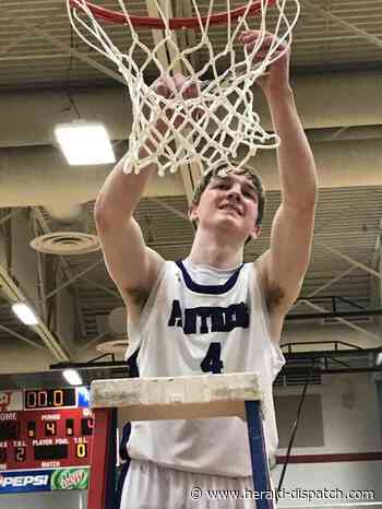 Panthers' Davis having more fun than ever coaching - Huntington Herald Dispatch